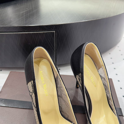 POINTED-TOE HIGH PUMPS 95MM IN BLACK MESH AND SILK
