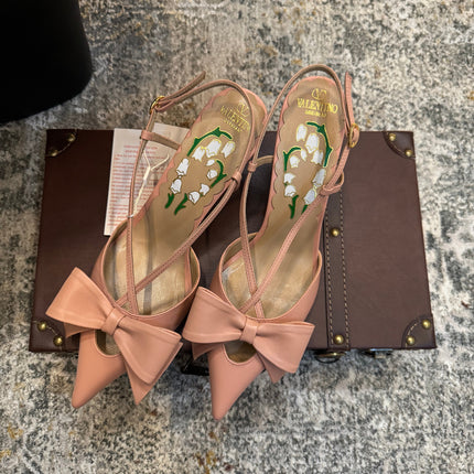 VLTN HIGH HEEL 25S 80 MM IN WARM CLAY PINK CALFSKIN WITH BOW