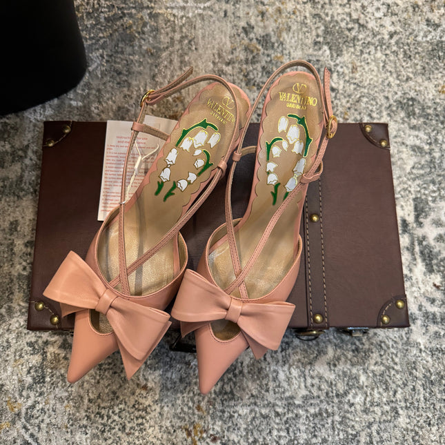 VLTN HIGH HEEL 25S 80 MM IN WARM CLAY PINK CALFSKIN WITH BOW