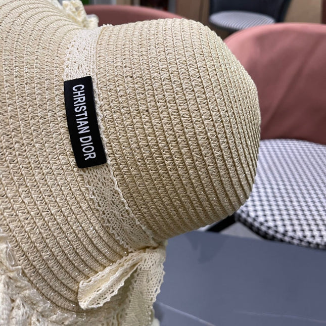 HAT IN LIGHT BEIGE RAFFIA MIX LACE FABRIC