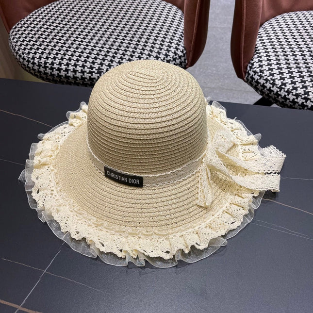 HAT IN LIGHT BEIGE RAFFIA MIX LACE FABRIC