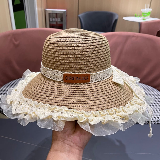 HAT IN DARK BEIGE RAFFIA MIX LACE FABRIC