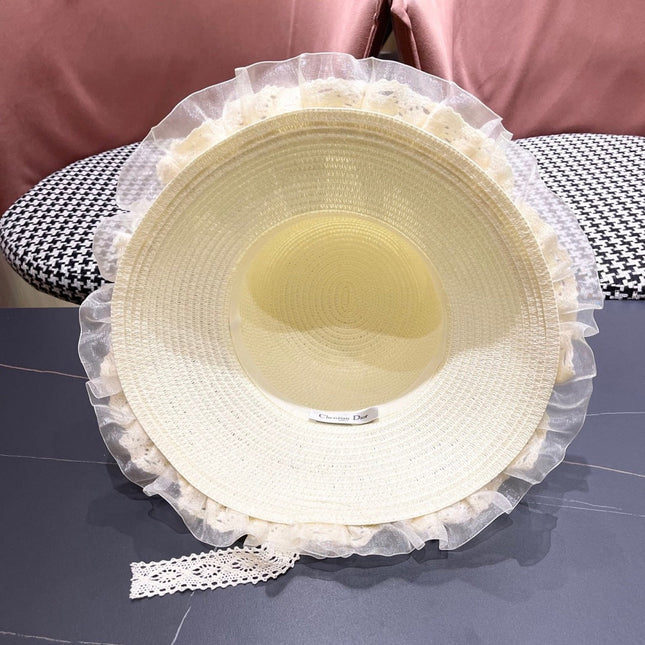 HAT IN CREAM WHITE RAFFIA MIX LACE FABRIC
