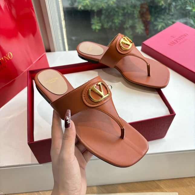 VLTN THONG SANDALS 25S IN BURNT ORANGE LAMBSKIN WITH GOLD HARDWARE