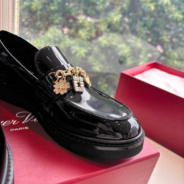 ROGER VIVIER 25S RANGERS CHAIN LOAFER IN BLACK GLOSSY CALFSKIN