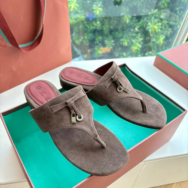 LP THONG SANDALS 25S IN ASH BROWN SUEDE