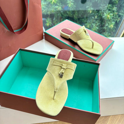 LP THONG SANDALS 25S IN PASTEL YELLOW SUEDE