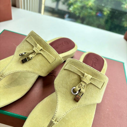LP THONG SANDALS 25S IN PASTEL YELLOW SUEDE
