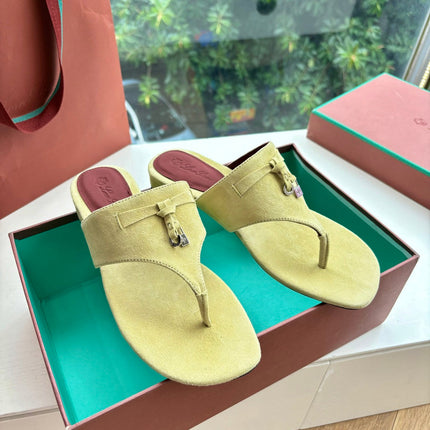 LP THONG SANDALS 25S IN PASTEL YELLOW SUEDE