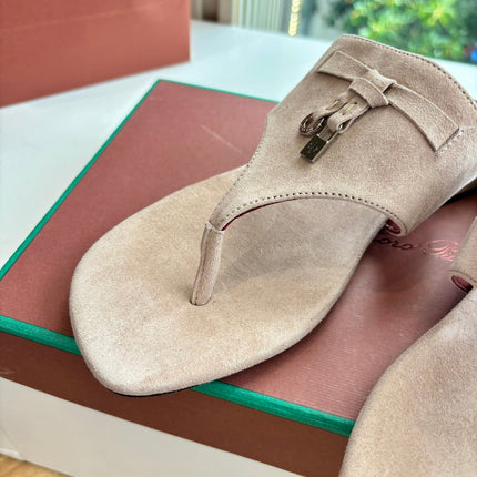 LP THONG SANDALS 25S IN WARM BEIGE SUEDE