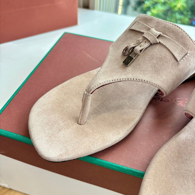 LP THONG SANDALS 25S IN WARM BEIGE SUEDE