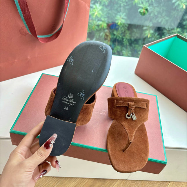 LP THONG SANDALS 25S IN BROWN SUEDE