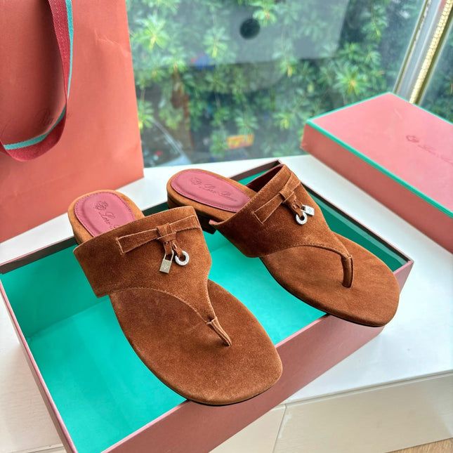LP THONG SANDALS 25S IN BROWN SUEDE