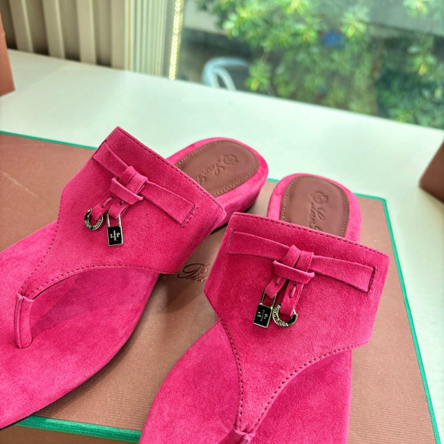 LP THONG SANDALS 25S IN DARK PINK SUEDE