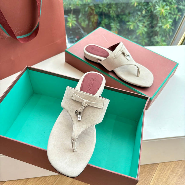 LP THONG SANDALS 25S IN CREAM BEIGE SUEDE