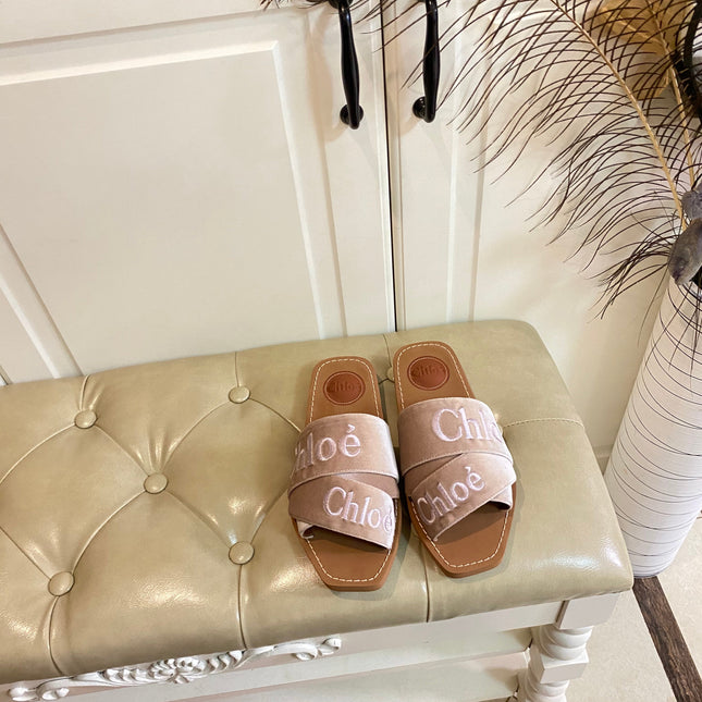 WOODY SLIDES IN DARK PINK IN VELVET WITH EMBROIDERED LOGO STRAPS