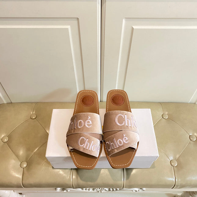WOODY SLIDES IN DARK PINK IN VELVET WITH EMBROIDERED LOGO STRAPS