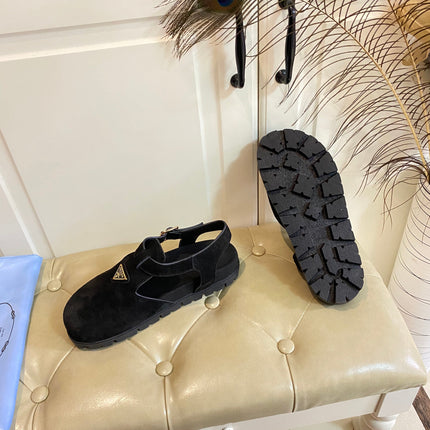 RUBBER SOLE SANDALS IN BLACK SUEDE