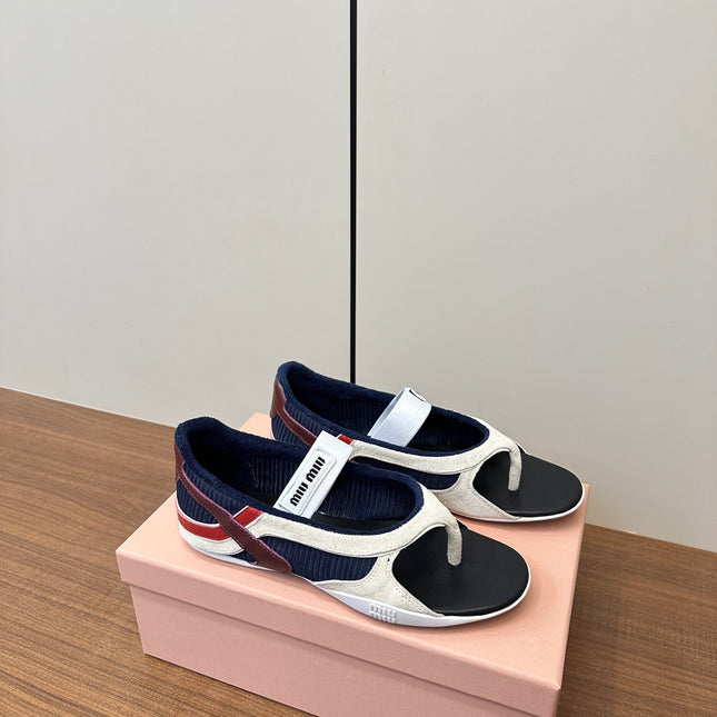 THONG SANDALS IN WHITE SUEDE MIX NAVY TECH FABRIC