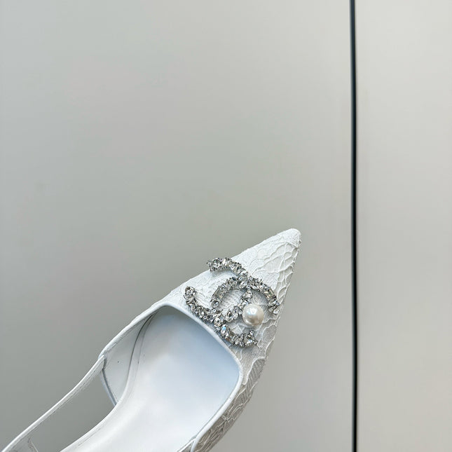 CC SLINGBACK 25S IN WHITE LACE FABRIC WITH SILVER HARDWARE