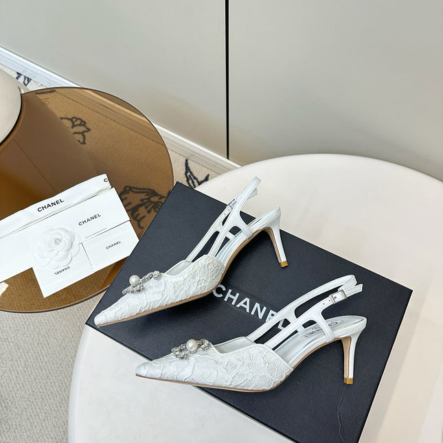 CC SLINGBACK 25S IN WHITE LACE FABRIC WITH SILVER HARDWARE