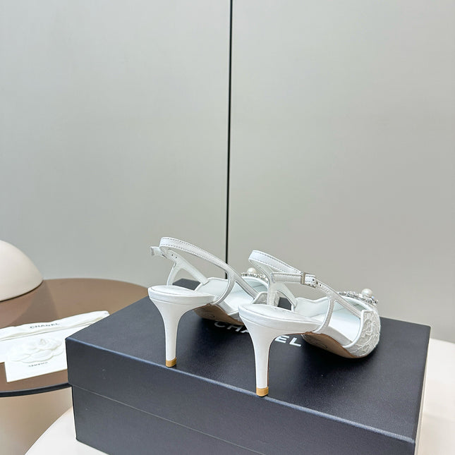 CC SLINGBACK 25S IN WHITE LACE FABRIC WITH SILVER HARDWARE