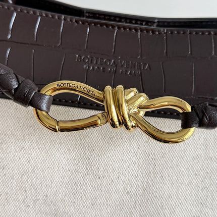 BOTTEGA VENETA 25S MEDIUM ANDIAMO 32 IN IVORY DARK BROWN CALFSKIN AND CANVAS