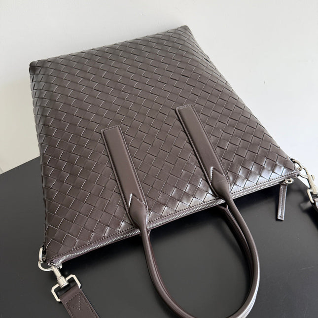 BOTTEGA VENETA 25S ANDIAMO LARGE INTRECCIATO 39 IN DARK BROWN CALFSKIN