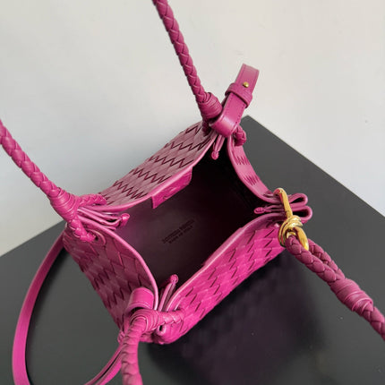 BOTTEGA VENETA 25S SMALL PARACHUTE 21 IN RASPBERRY PINK CALFSKIN GOLD HARDWARE