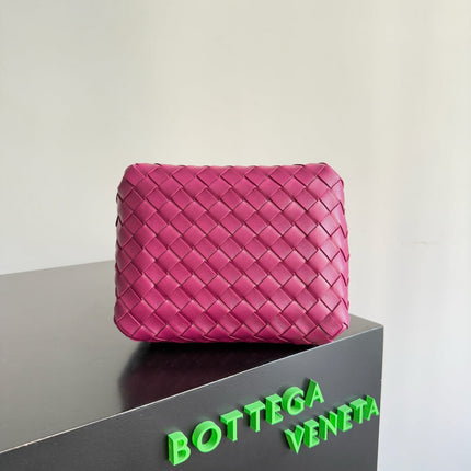 BOTTEGA VENETA 25S SMALL PARACHUTE 21 IN RASPBERRY PINK CALFSKIN GOLD HARDWARE