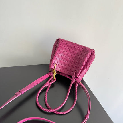 BOTTEGA VENETA 25S SMALL PARACHUTE 21 IN RASPBERRY PINK CALFSKIN GOLD HARDWARE