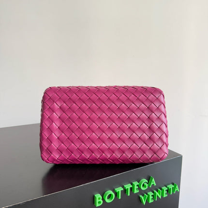 BOTTEGA VENETA 25S SMALL PARACHUTE 29 IN RASPBERRY PINK CALFSKIN GOLD HARDWARE