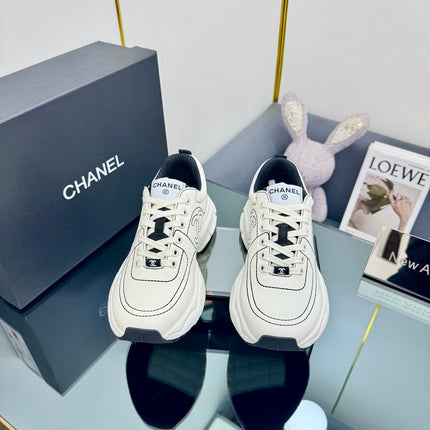 TRAINERS SNEAKER IN WHITE CALFSKIN WITH STICKER 238625