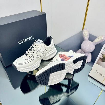 TRAINERS SNEAKER IN WHITE CALFSKIN WITH STICKER 238628