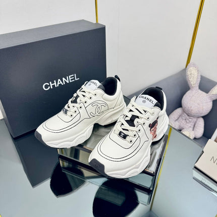 TRAINERS SNEAKER IN WHITE CALFSKIN WITH STICKER 238629