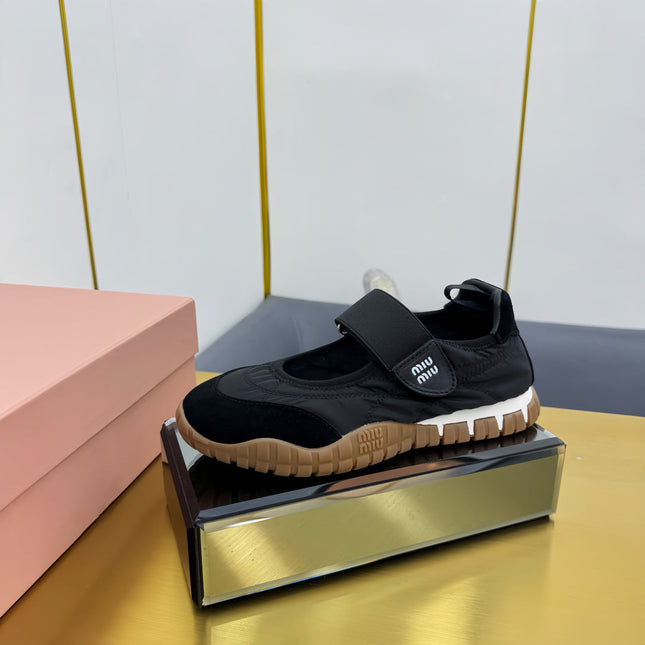 BALLERINAS SHOES IN BLACK TYRE TECHNICAL FABRIC AND SUEDE