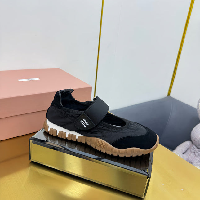 BALLERINAS SHOES IN BLACK TYRE TECHNICAL FABRIC AND SUEDE