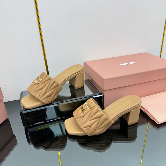 MATELASSÉ SLIDES PUMP IN DARK BEIGE CALFSKIN