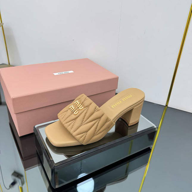 MATELASSÉ SLIDES PUMP IN DARK BEIGE CALFSKIN