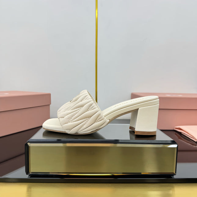 MATELASSÉ SLIDES PUMP IN OFF WHITE CALFSKIN