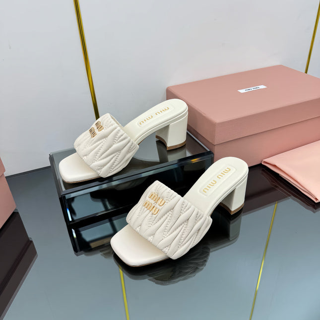 MATELASSÉ SLIDES PUMP IN OFF WHITE CALFSKIN