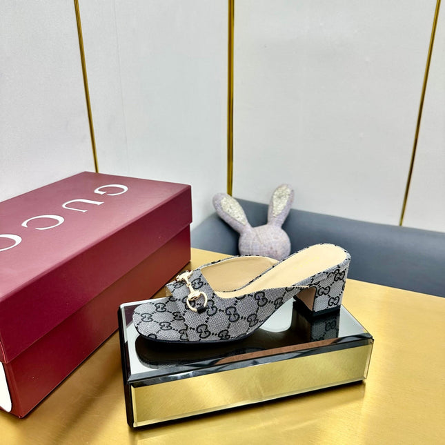 GG HIGH HEELS 65 IN GREY FABRIC WITH GOLD HARDWARE