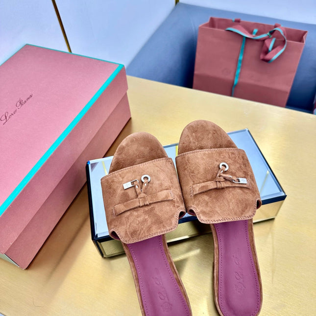 LP SANDALS 25S IN BROWN SUEDE WITH SILVER HARDWARE