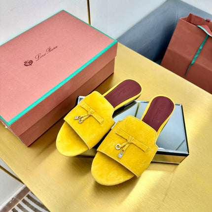 LP SANDALS 25S IN DARK YELLOW SUEDE WITH SILVER HARDWARE