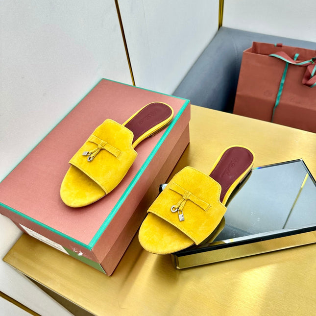 LP SANDALS 25S IN DARK YELLOW SUEDE WITH SILVER HARDWARE