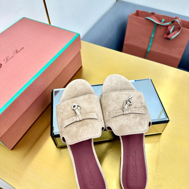 LP SANDALS 25S IN BEIGE SUEDE WITH SILVER HARDWARE
