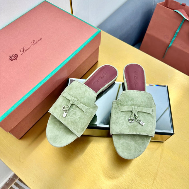 LP SANDALS 25S IN SAGE GREEN SUEDE WITH SILVER HARDWARE