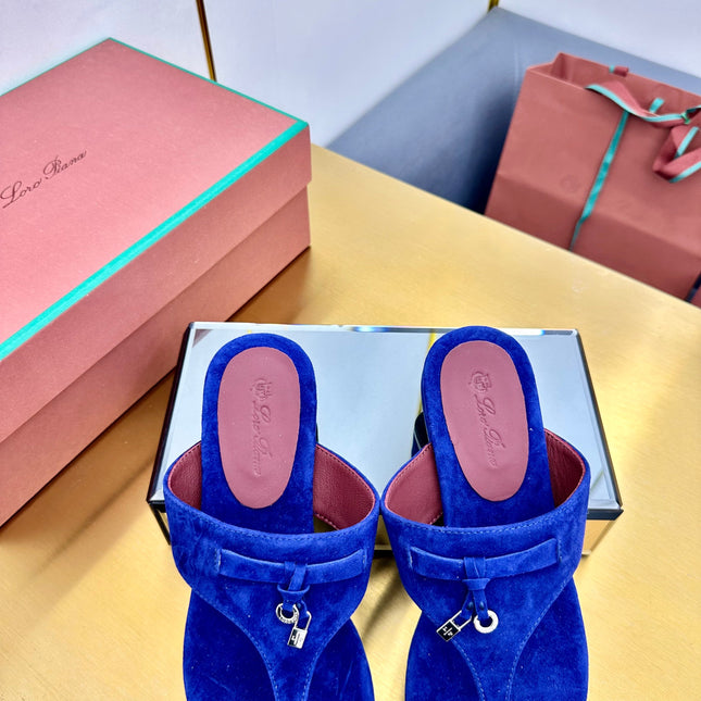 FLIP FLOPS IN COBALT BLUE SUEDE AND HARDWARE SILVER