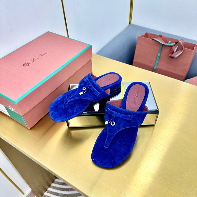 FLIP FLOPS IN COBALT BLUE SUEDE AND HARDWARE SILVER