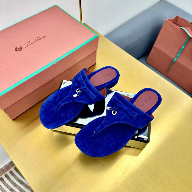 FLIP FLOPS IN COBALT BLUE SUEDE AND HARDWARE SILVER